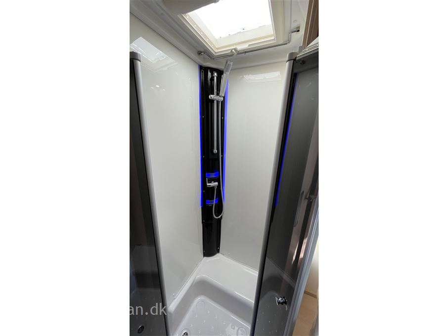 Autostar Privilige P740  LC